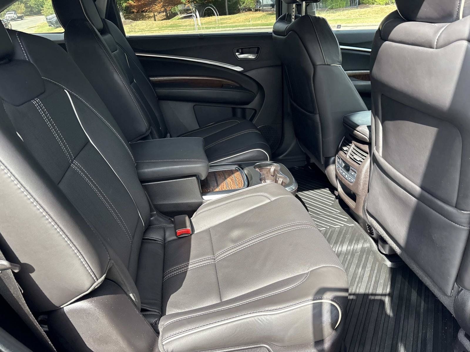 Used 2018 Acura MDX w/ Advance Package AWD/4WD image 32