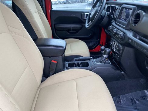 Used 2018 Jeep Wrangler Sport AWD/4WD image 23