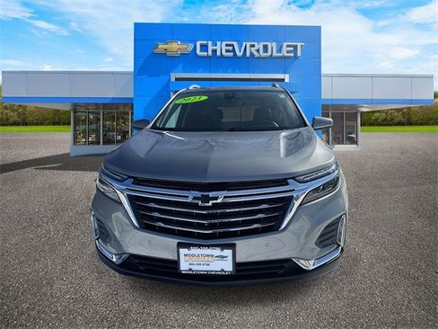 Used 2023 Chevrolet Equinox Premier image 2