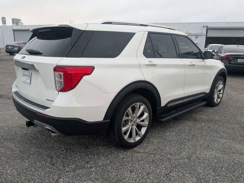 Used 2022 Ford Explorer Platinum w/ Technology Package AWD/4WD image 4