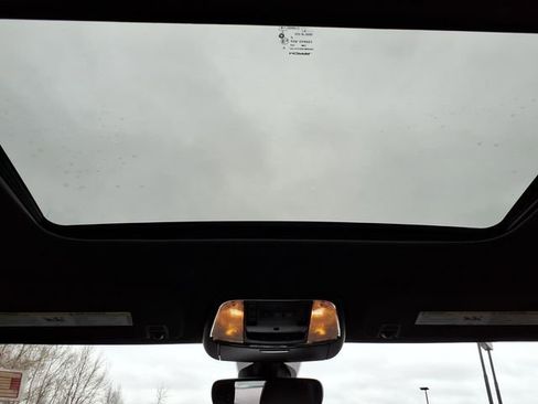 Used 2019 Jeep Grand Cherokee Limited image 18