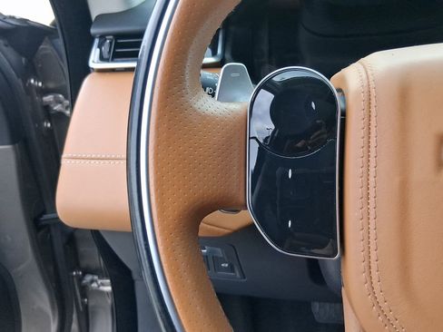 Used 2018 Land Rover Range Rover Velar R-Dynamic SE image 18