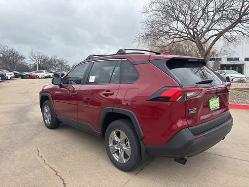 Used 2025 Toyota RAV4 XLE w/ Convenience Package image 7