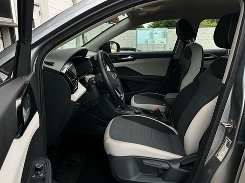 Used 2025 Volkswagen Taos S image 10