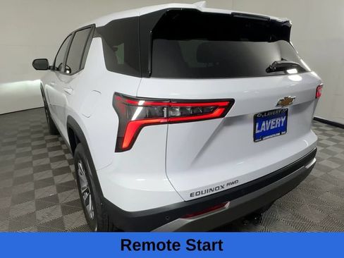 Used 2026 Chevrolet Equinox LT w/ Safety and Technology Package AWD/4WD image 9