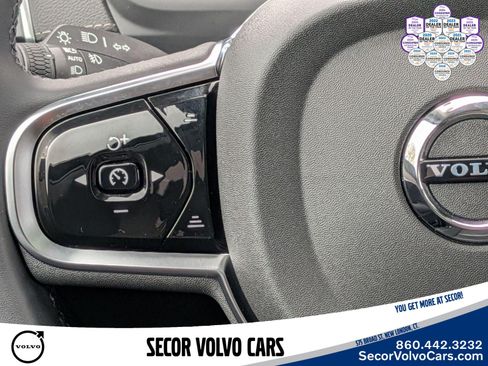 Certified 2024 Volvo XC90 T8 Ultimate AWD/4WD image 18