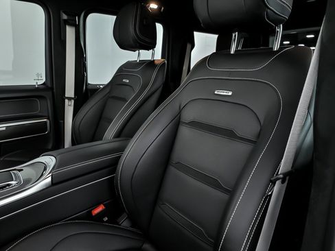 Used 2025 Mercedes-Benz G 63 AMG 4MATIC image 23