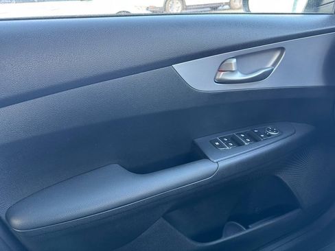 Used 2024 Kia Forte LXS FWD image 18