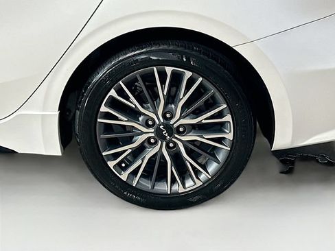 Used 2023 Kia Forte GT-Line w/ GT-Line Technology Package FWD image 6