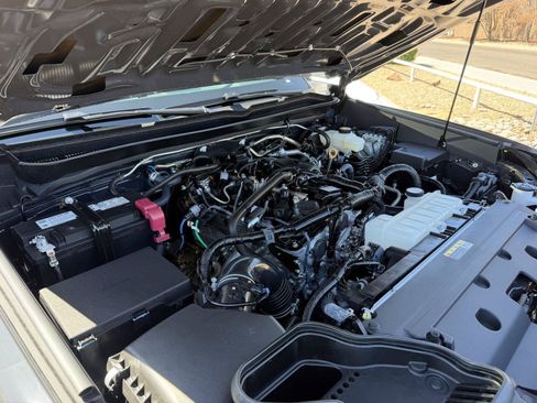 Certified 2025 Toyota Tacoma TRD Off-Road w/ TRD Off Road Upgrade Package AWD/4WD image 42