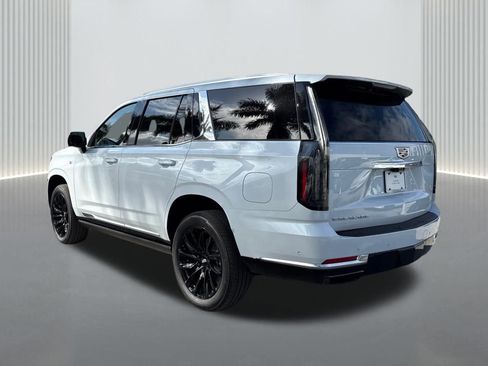 New 2026 Cadillac Escalade Luxury image 7