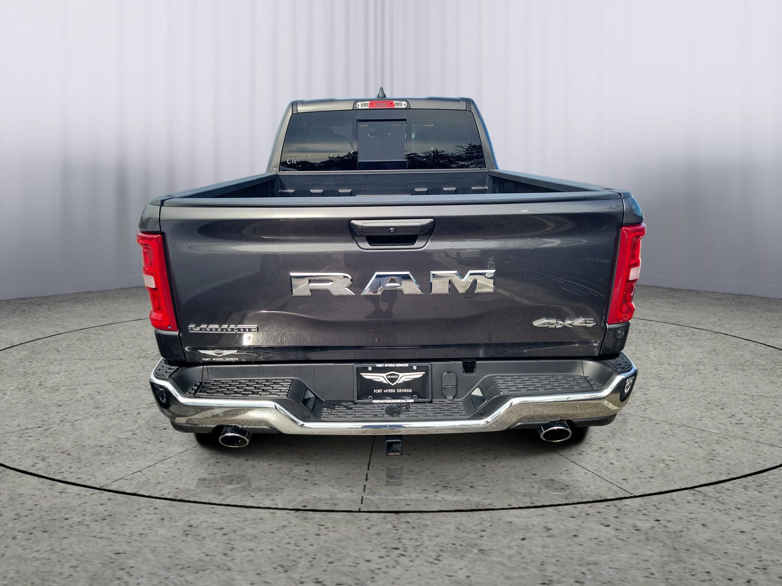 Used 2026 RAM 1500 Laramie AWD/4WD image 3