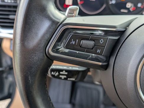 Used 2021 Porsche Panamera image 27