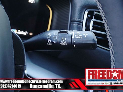 New 2025 Jeep Wagoneer L Series II image 30