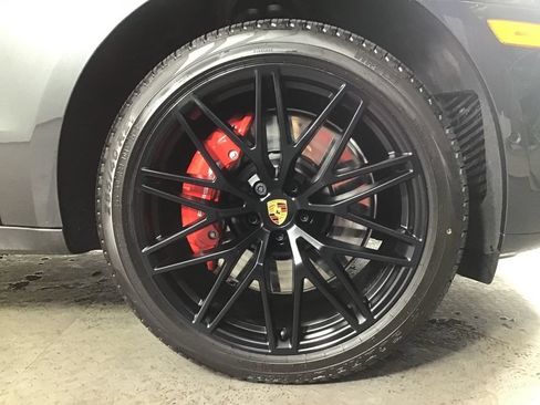 Certified 2026 Porsche Macan GTS AWD/4WD image 14