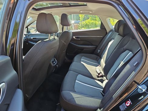 Used 2020 Hyundai Sonata SEL w/ Convenience + Sunroof Package FWD image 10