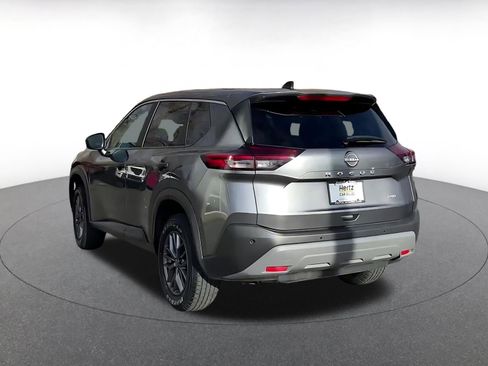 Used 2023 Nissan Rogue S image 11
