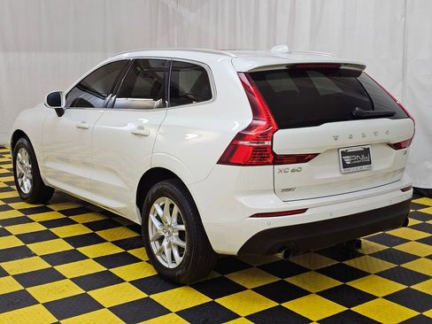 Used 2020 Volvo XC60 T5 Momentum image 5