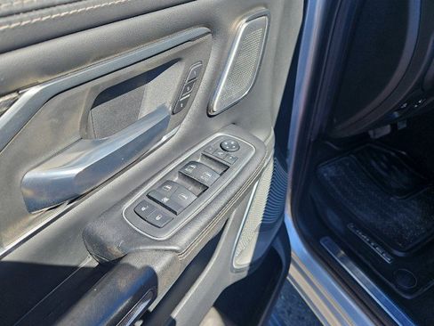 Used 2019 RAM 1500 Limited image 10