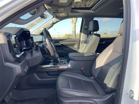 Used 2023 Chevrolet Silverado 1500 LT Trail Boss w/ LT Trail Boss Premium Package image 18