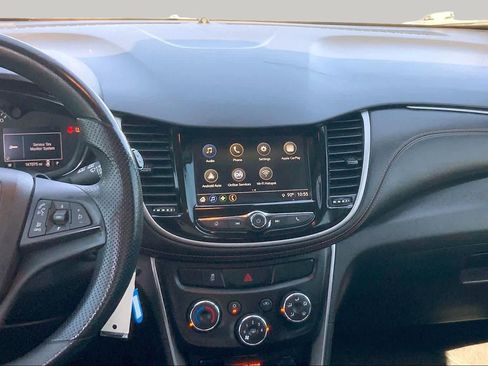 Used 2018 Chevrolet Trax LS FWD image 7