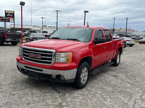 Used 2013 GMC Sierra 1500 SLE w/ Power Tech Package image 2