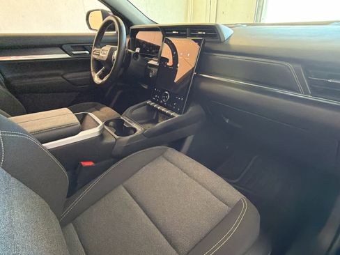 Used 2026 GMC Terrain Elevation w/ Black Edition image 24