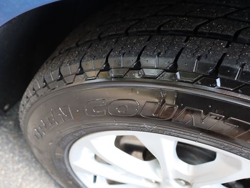 Used 2019 Chevrolet Equinox LS FWD image 12