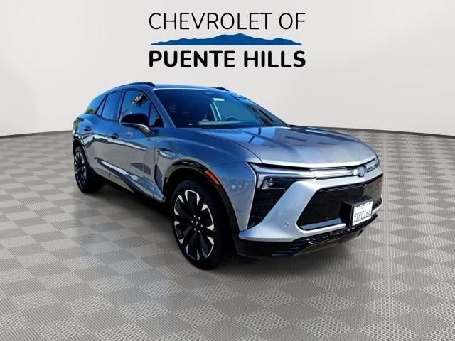 Used 2026 Chevrolet Blazer EV RS w/ Super Cruise Package AWD/4WD image 2