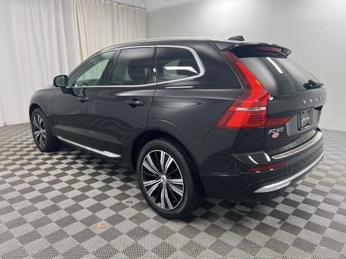 Used 2023 Volvo XC60 B5 Plus image 5