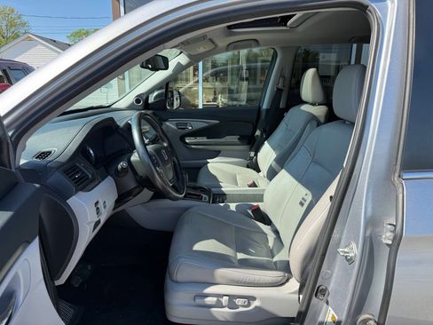 Used 2017 Honda Pilot EX-L image 12