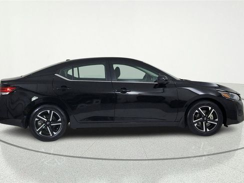 Used 2024 Nissan Sentra SV FWD image 6