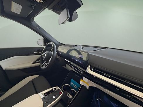 New 2026 BMW X1 xDrive28i w/ Technology Package image 28