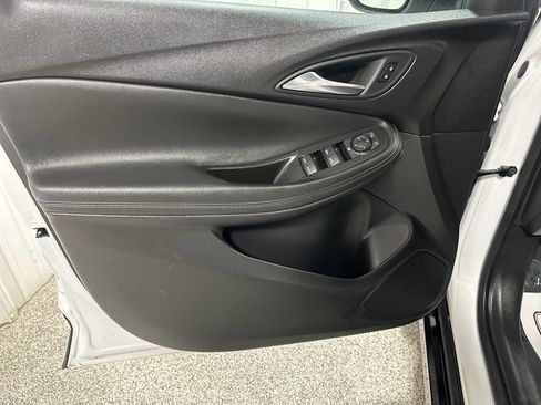 Used 2024 Buick Encore GX Sport Touring image 12