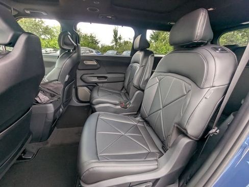 New 2027 Kia Telluride SX w/ Towing Package FWD image 16