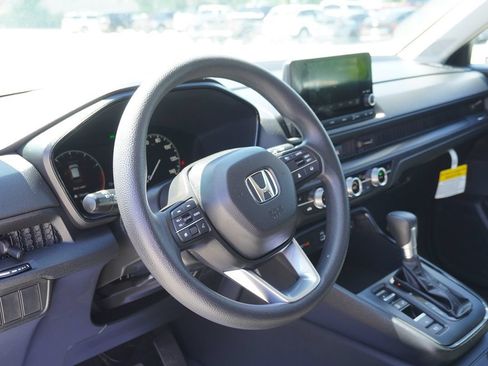 Used 2024 Honda CR-V EX image 25