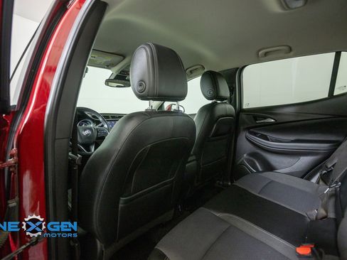 Used 2021 Buick Encore GX Select FWD image 28