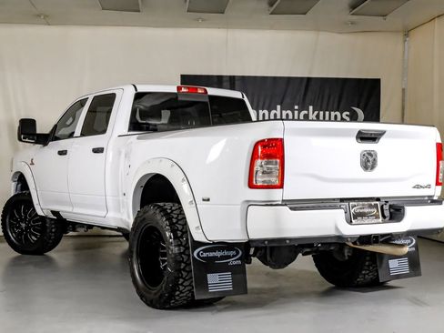 Used 2024 RAM 3500 Tradesman w/ Chrome Appearance Group image 11