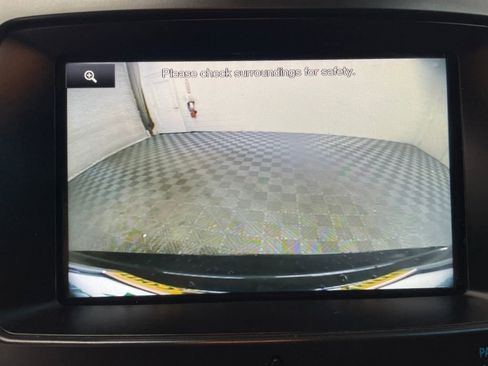 Used 2015 Ford Explorer Limited image 23