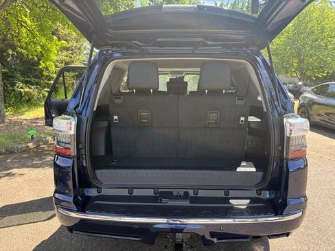 Used 2024 Toyota 4Runner Limited AWD/4WD image 24