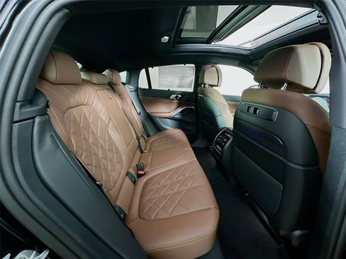 New 2026 BMW X6 M60i w/ Executive Package image 29