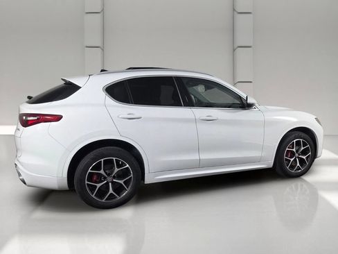 Used 2021 Alfa Romeo Stelvio Ti w/ Active Assist 2 Package TI AWD/4WD image 5