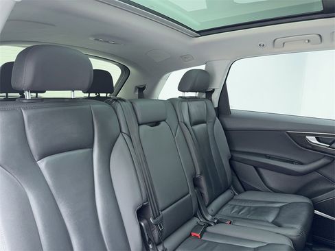 Used 2021 Audi Q7 3.0T Premium Plus image 48