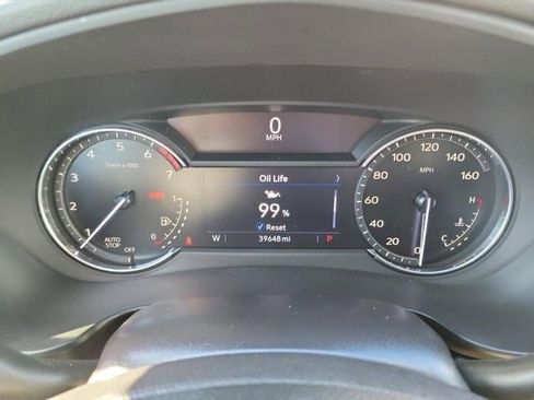 Certified 2021 Cadillac XT4 Premium Luxury w/ LPO, Radiant Package image 14