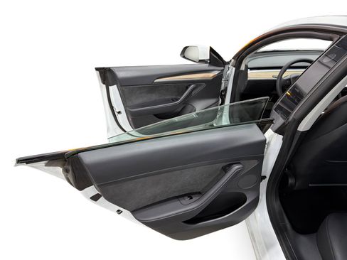 Certified 2023 Tesla Model 3 Standard Range RWD image 10
