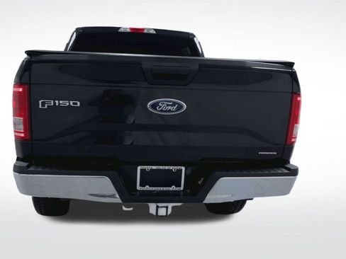 Used 2015 Ford F150 XLT image 7