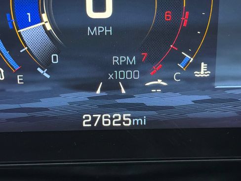 Used 2026 Chevrolet Equinox LT FWD image 9
