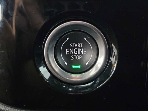 Used 2024 GMC Sierra 1500 Elevation image 30