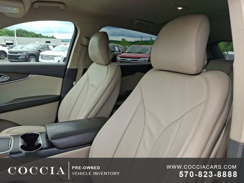 Used 2017 Lincoln MKX Select w/ Select Plus Package AWD/4WD image 14