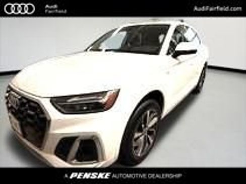 Certified 2022 Audi Q5 2.0T Premium w/ Convenience Package image 1